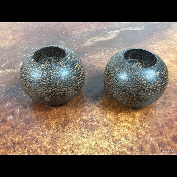 Rustic chic distressed brown wood round candle holders‎ - Picture 3 of 4